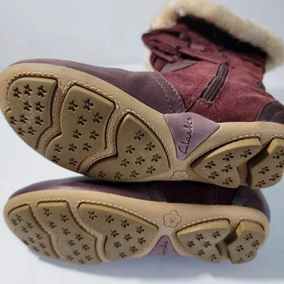 Clark Brown Leather With Faux Fur Trim Side Zip Lace Up Tassel Boots Girl 10.5 - Picture 9 of 12